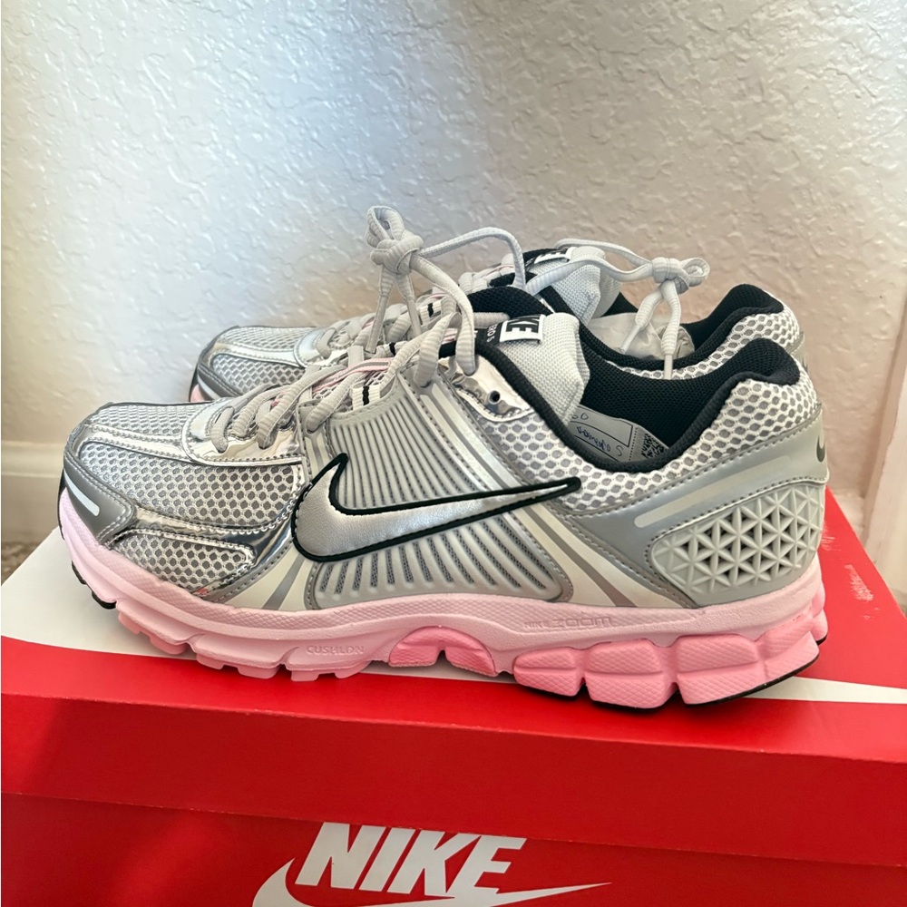 Wmns Vomero 5 Pink foam…9.5W ‼️LAST PAIRS‼️